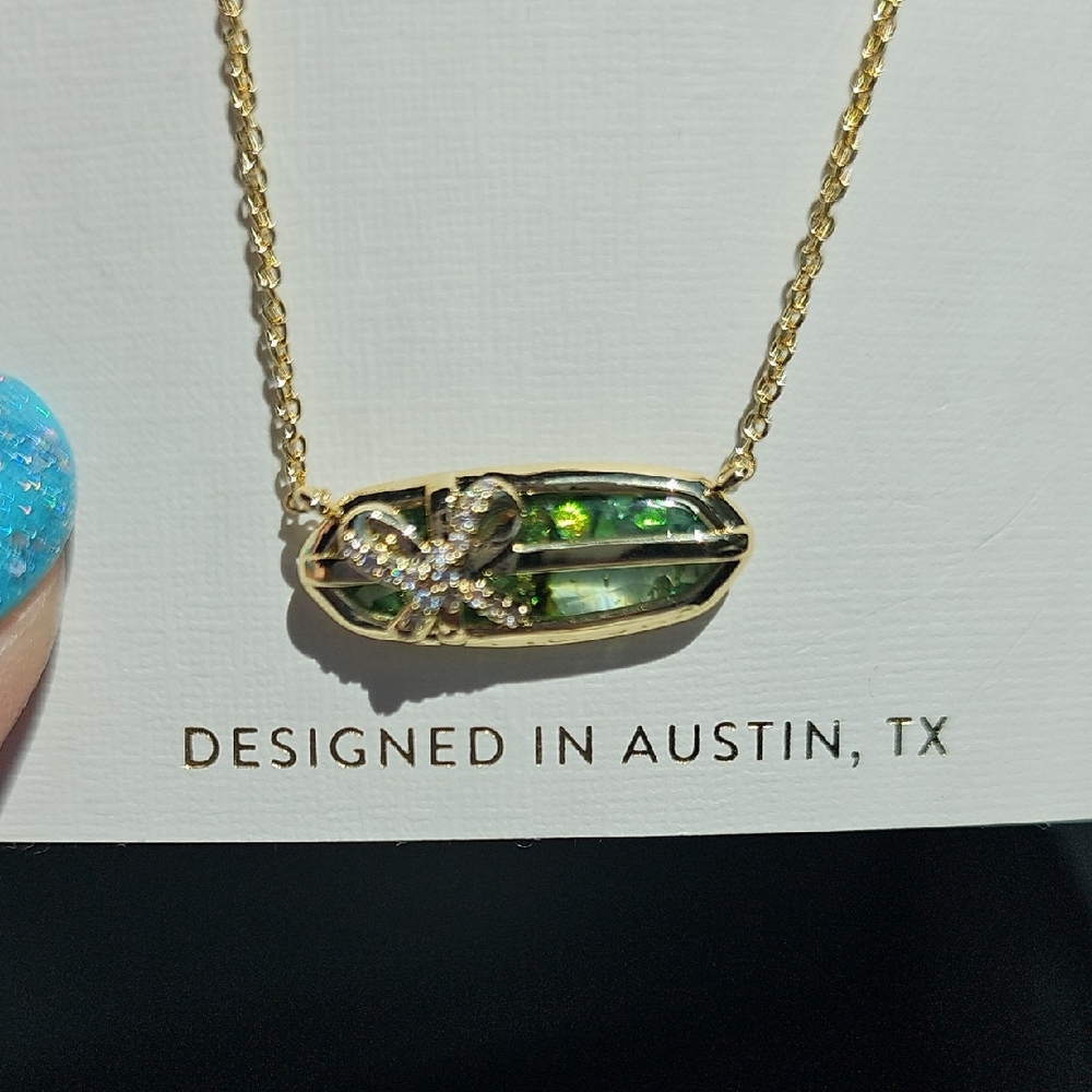 Kendra Scott Gold and Green Necklace - Picture 2 of 3
